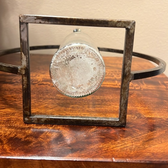 Budvase ~ Metal and Glass Budvase, EUC - Picture 9 of 17